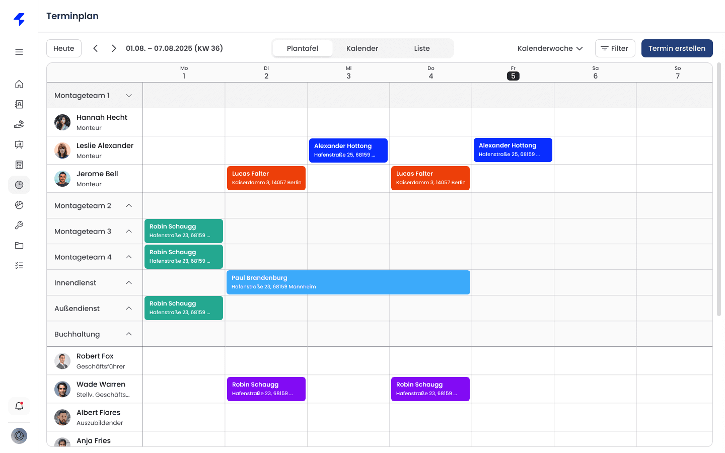 Photovate Terminplan: Übersicht der Monteure und Einsatzplanung für Solarteur-Teams im Wochenkalender.