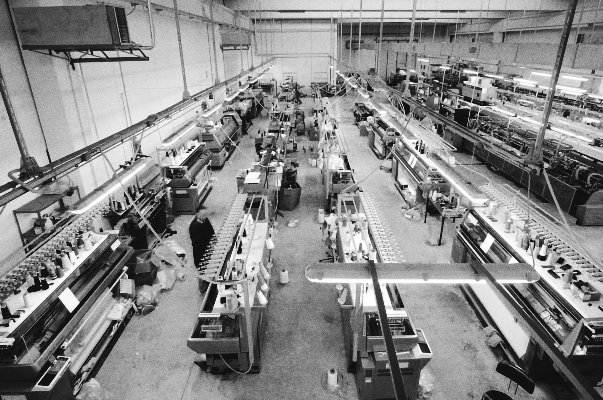 Annapurna knitwear factory in Tuscany – cashmere production and craftsmanship Made in Italy.