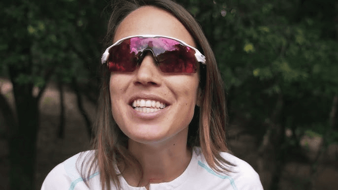 Maria Petit somrient