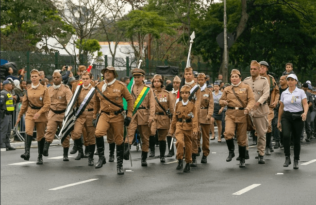 desfilhe 9 de julho