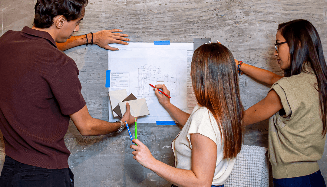 COLLABORATION & BUILD