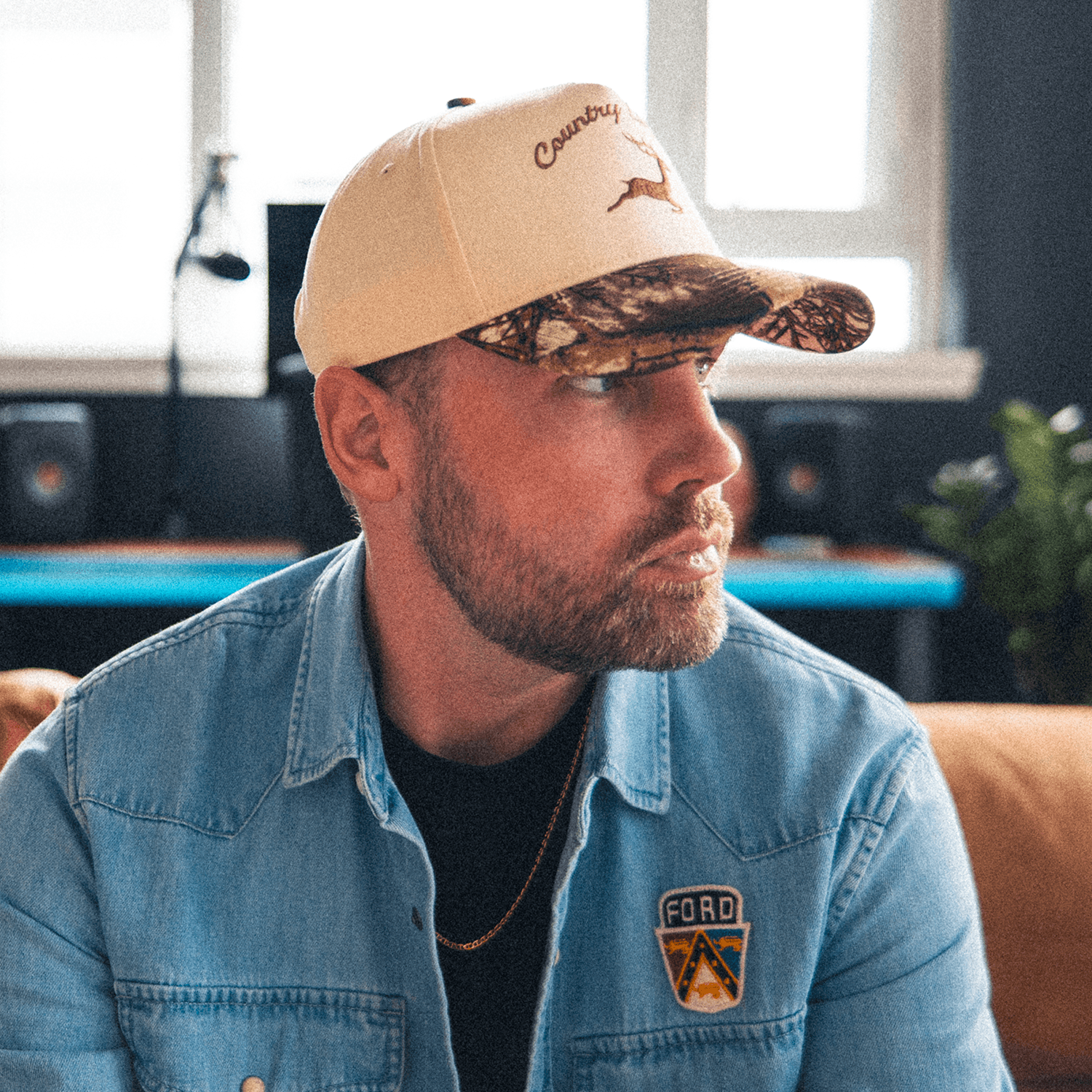 Chadd Weston - Senior Designer specializing in Website design, product design, UI, UX, and pitch deck design