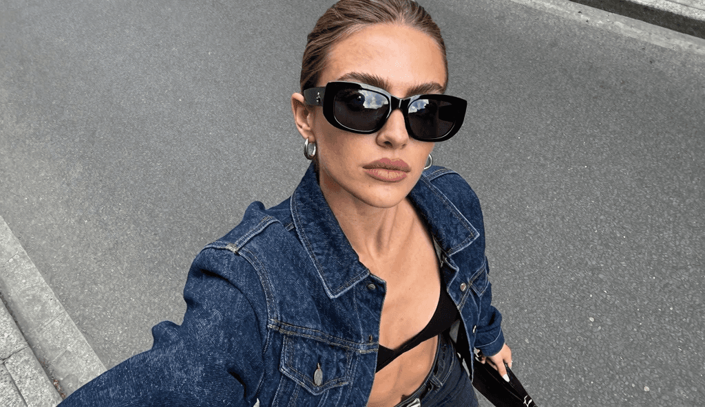 a personalized fashion stylist powered by AI