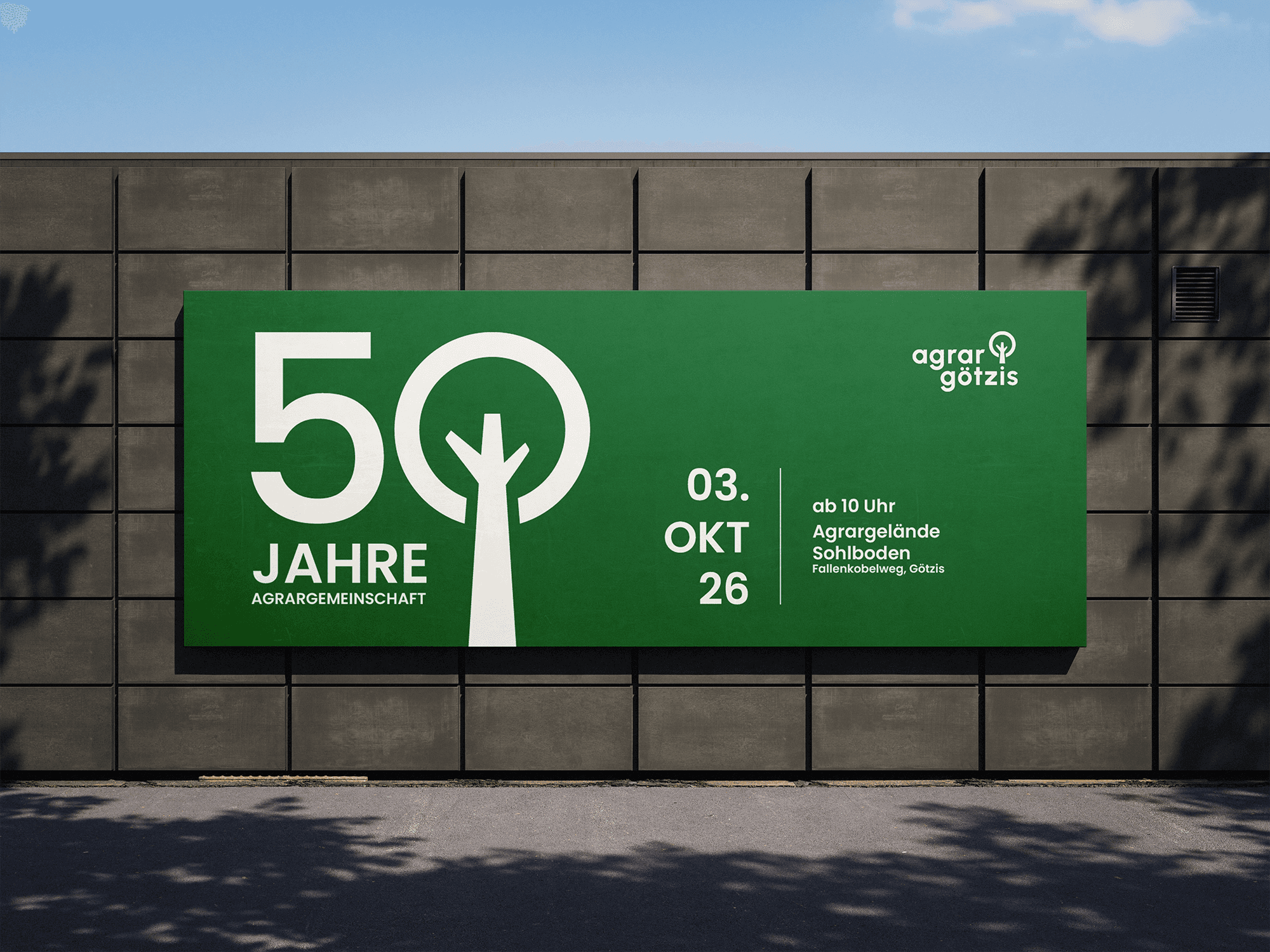 Banner auf Wand draußen