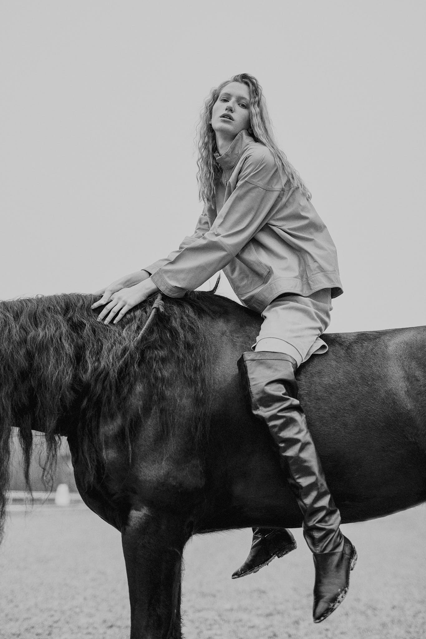 Linda Novotna for Kastner & Oehler by DIE IDA