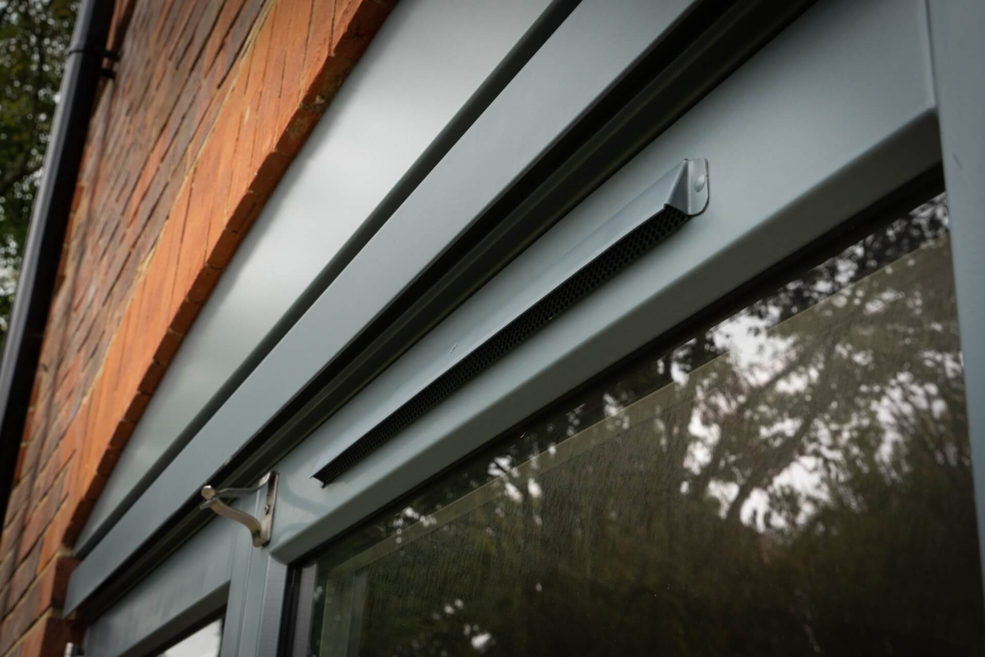 Trickle vent detail