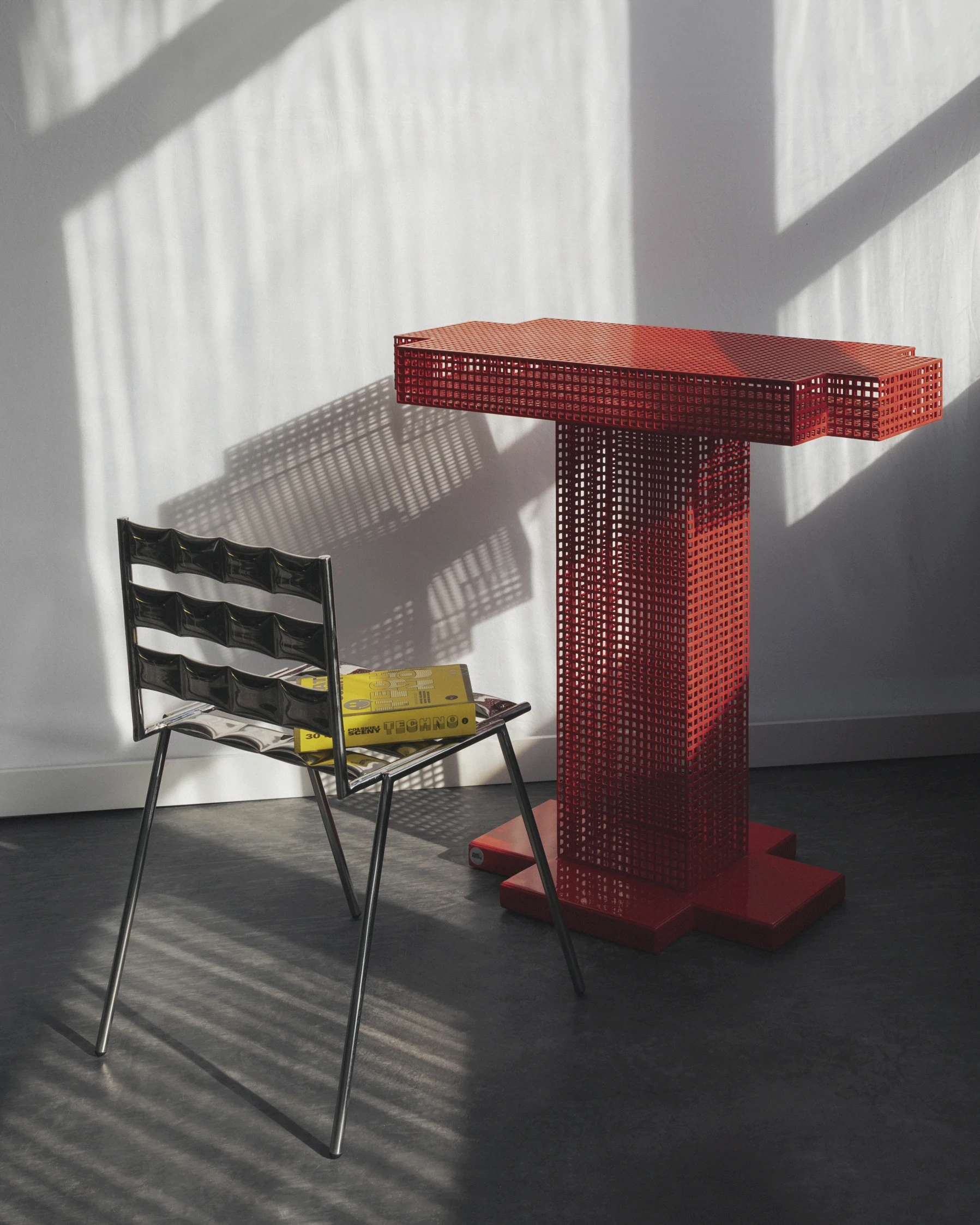 Red metropolis console with cosmic chair