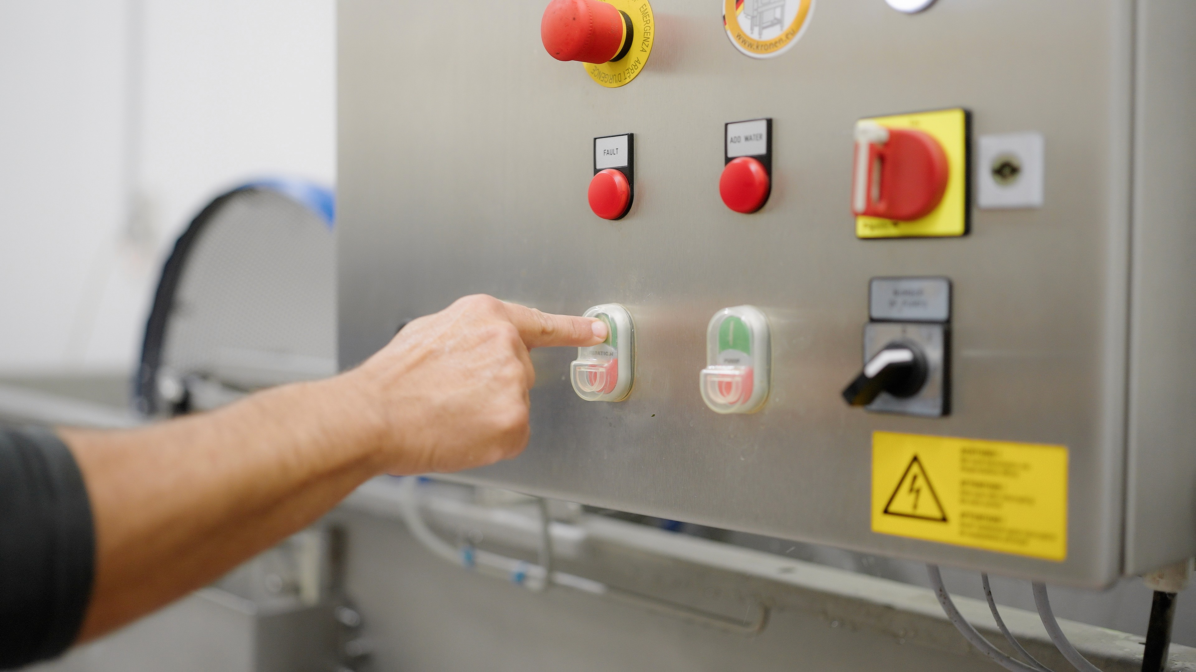 Electronic products (monitor, laptop, tablet, phone) on a table.