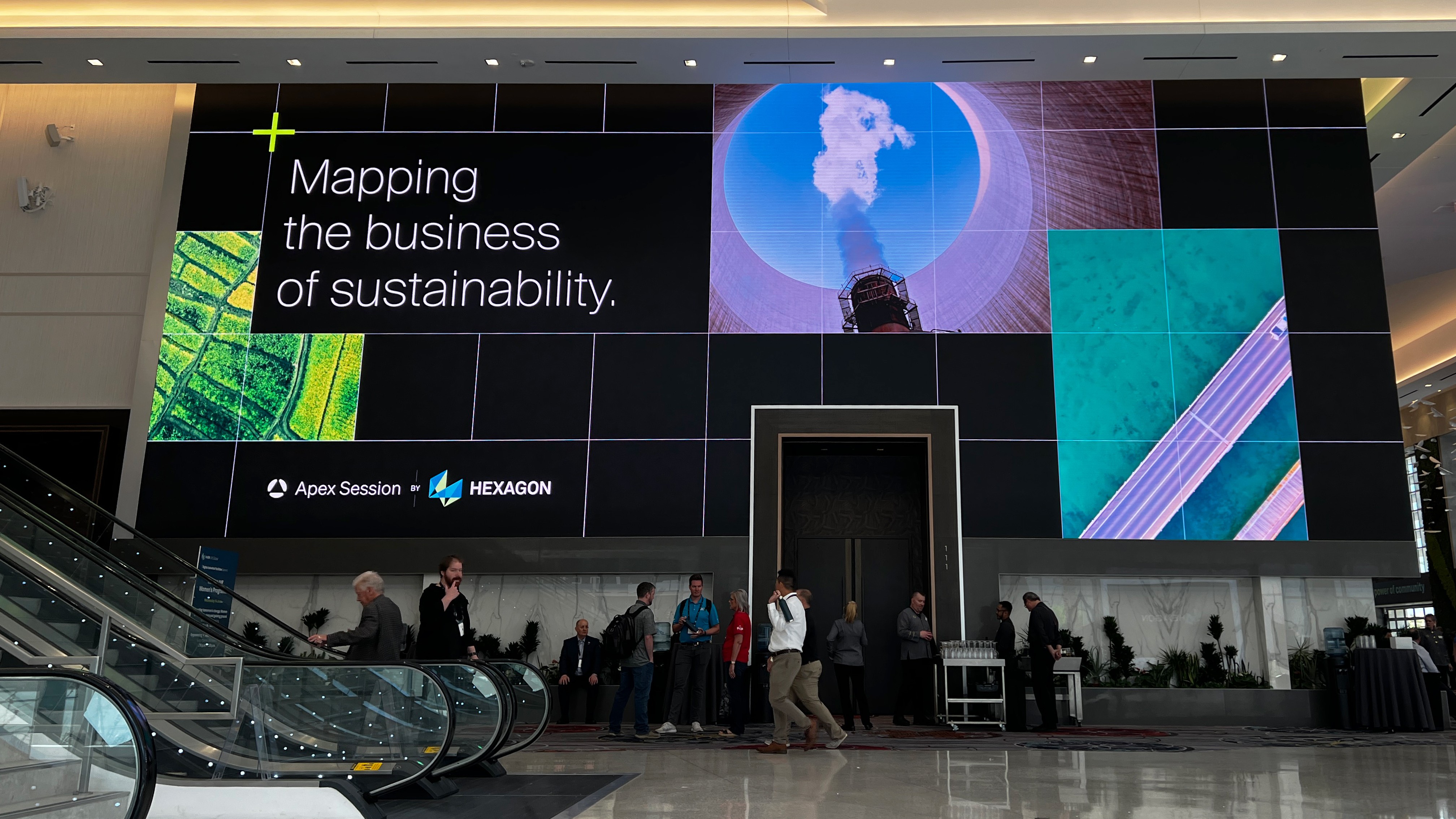 Image of Apex Session ambient video on LED Screen