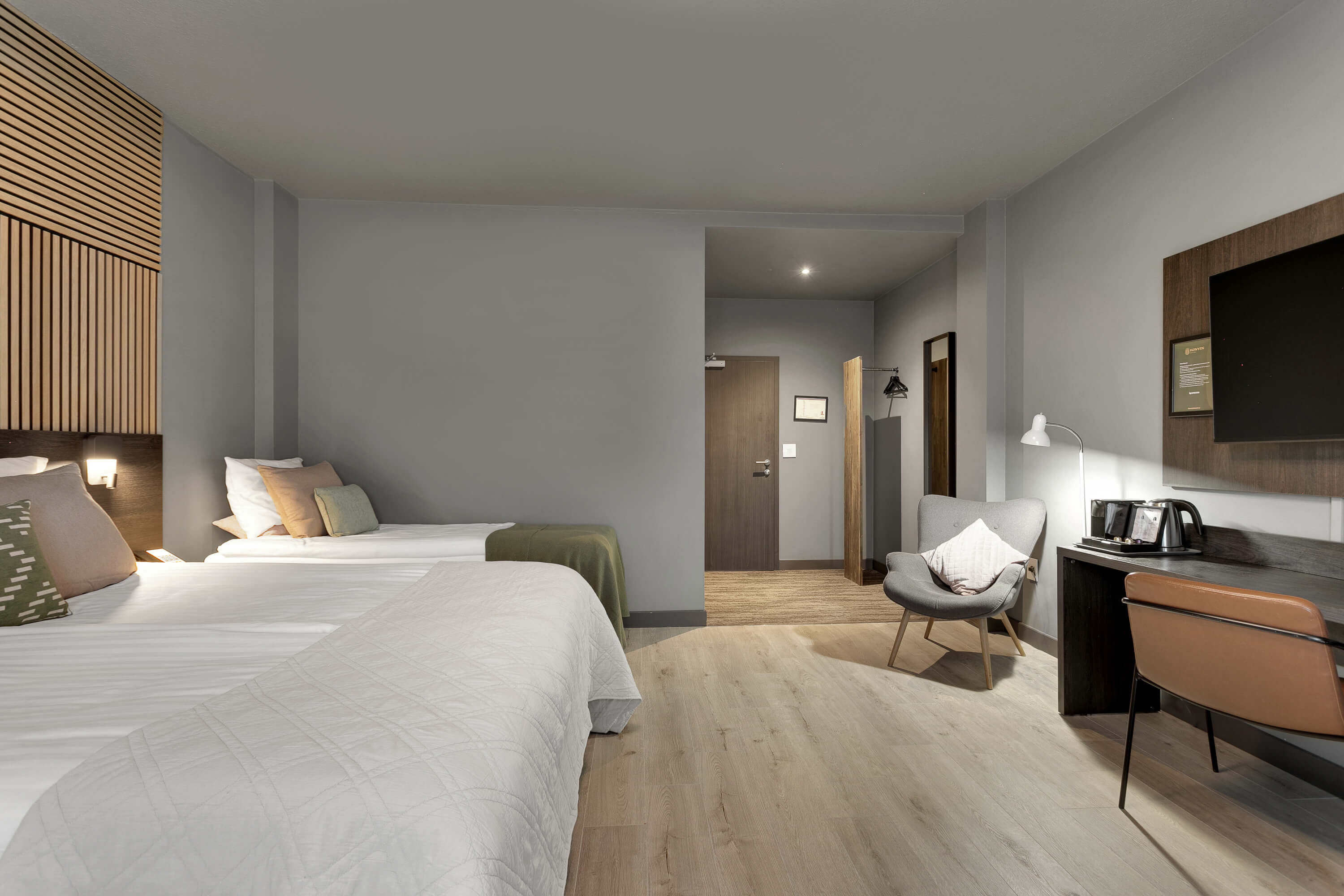 Fjögurra manna herbergi Konvin Hotel