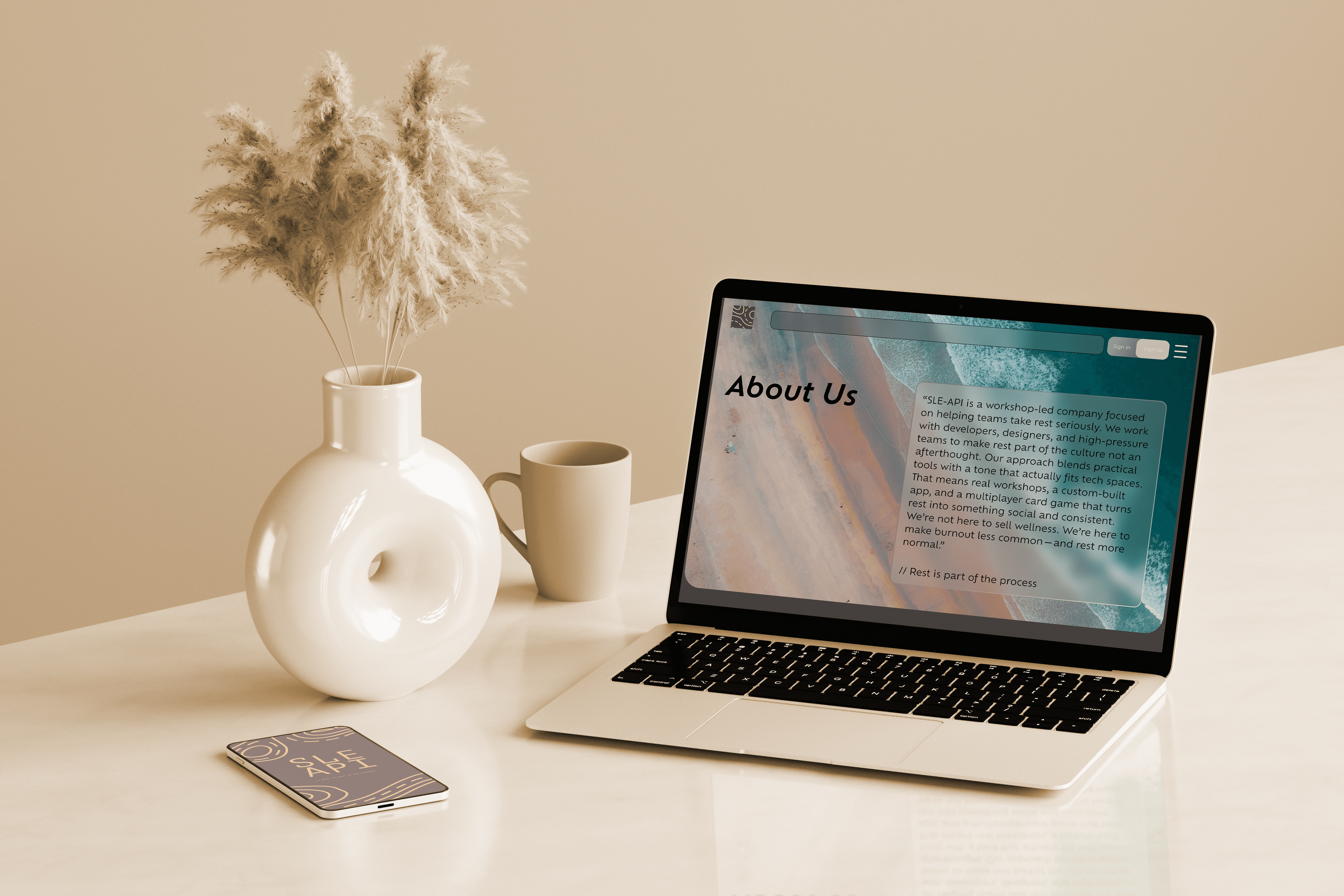 A user shares valuable insights and experiences with fellow entrepreneurs through Bizz Buzz's industry-specific groups.