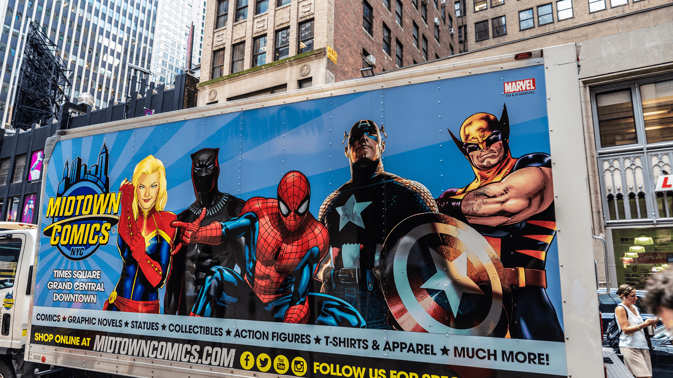Wie kleine Brands sich Glaubwürdigkeit leihen statt sie aufzubauen. Borrowed Authority erklärt am Marvel-Trick – und warum 95 % der KMU sie verschenken.