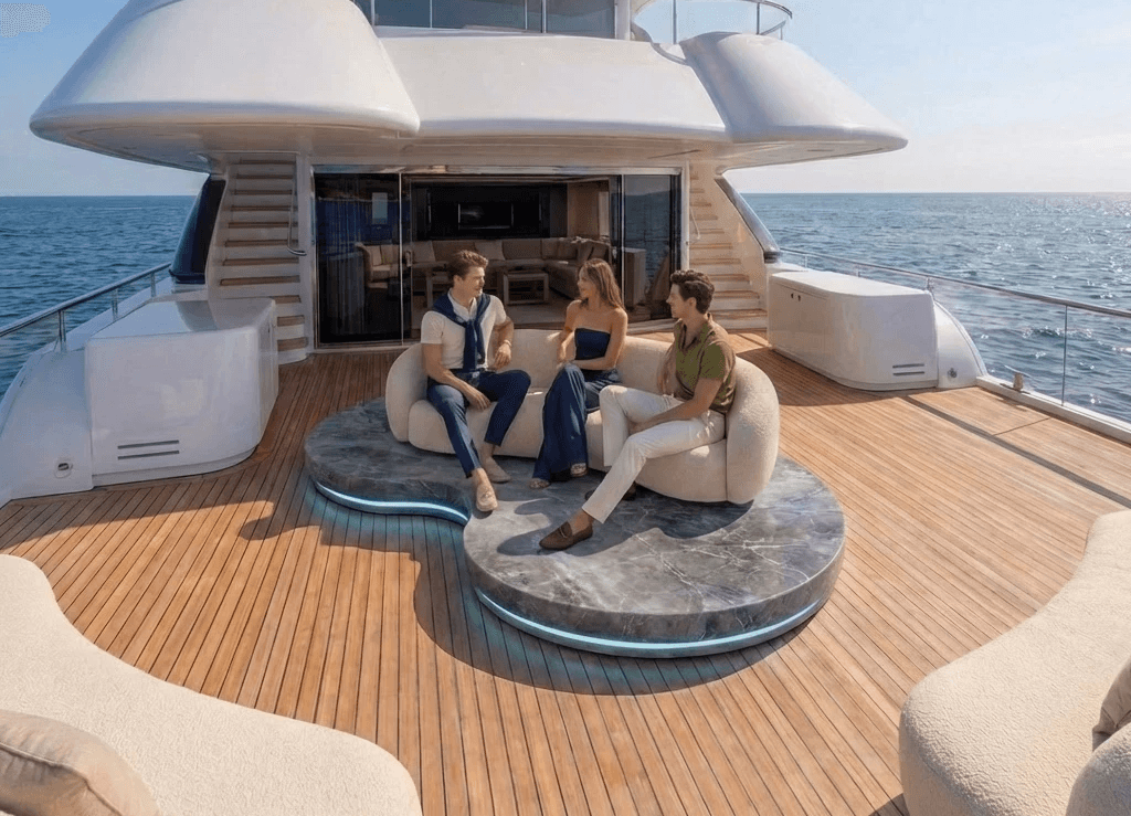 COLLABORATION & BUILD