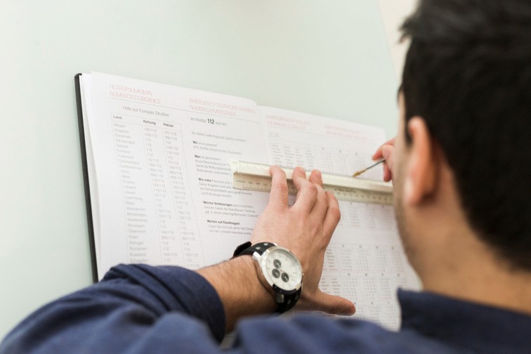 How Should I Compose an Email Reminder About Timesheet Submission?