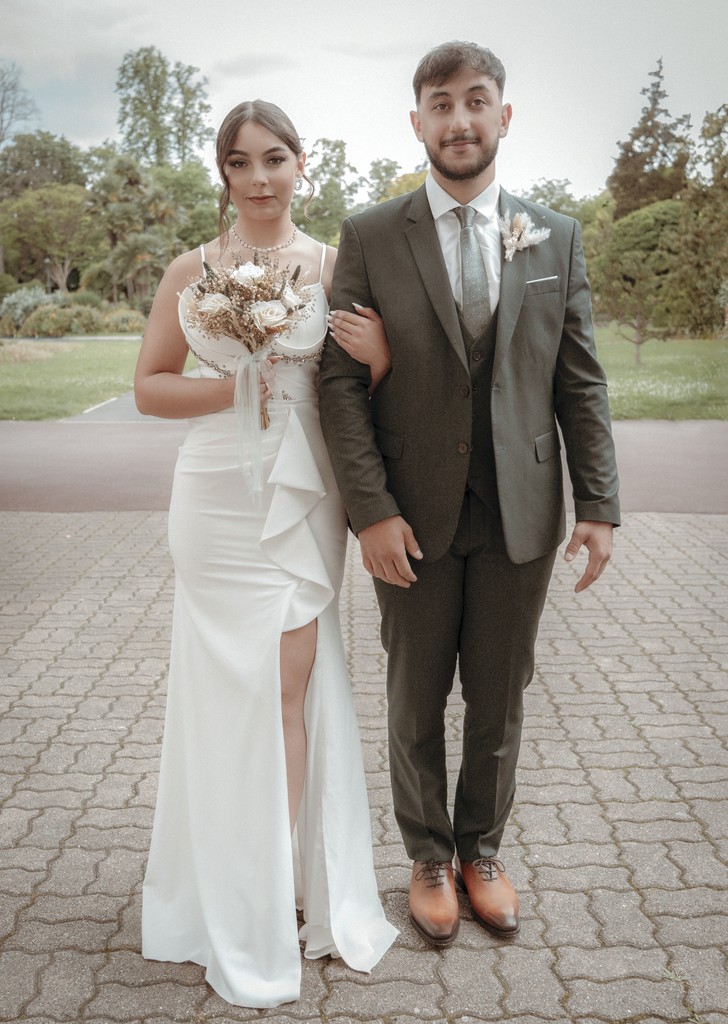 Album photo de luxe — French wedding photographer Paris — luxury wedding book France — Maison Elion — relique photographique rare — fragment intemporel — rituel artistique — photographe mariage haut de gamme — Seine-et-Marne 77 — album mariage bespoke sur mesure — timeless photography France — image symbolique — luxury French wedding photography