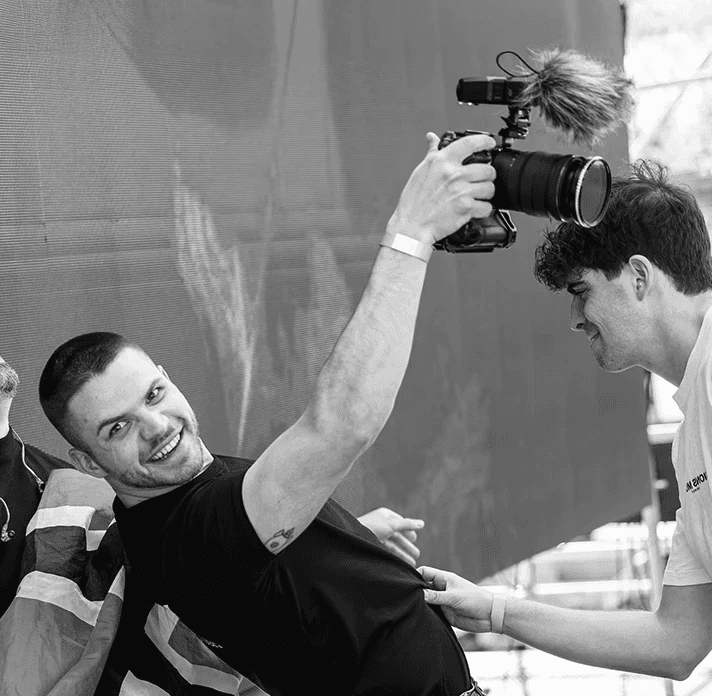 Otto Barsten Johnsen fotograf i Trondheim, Norge, gjennom Flyby