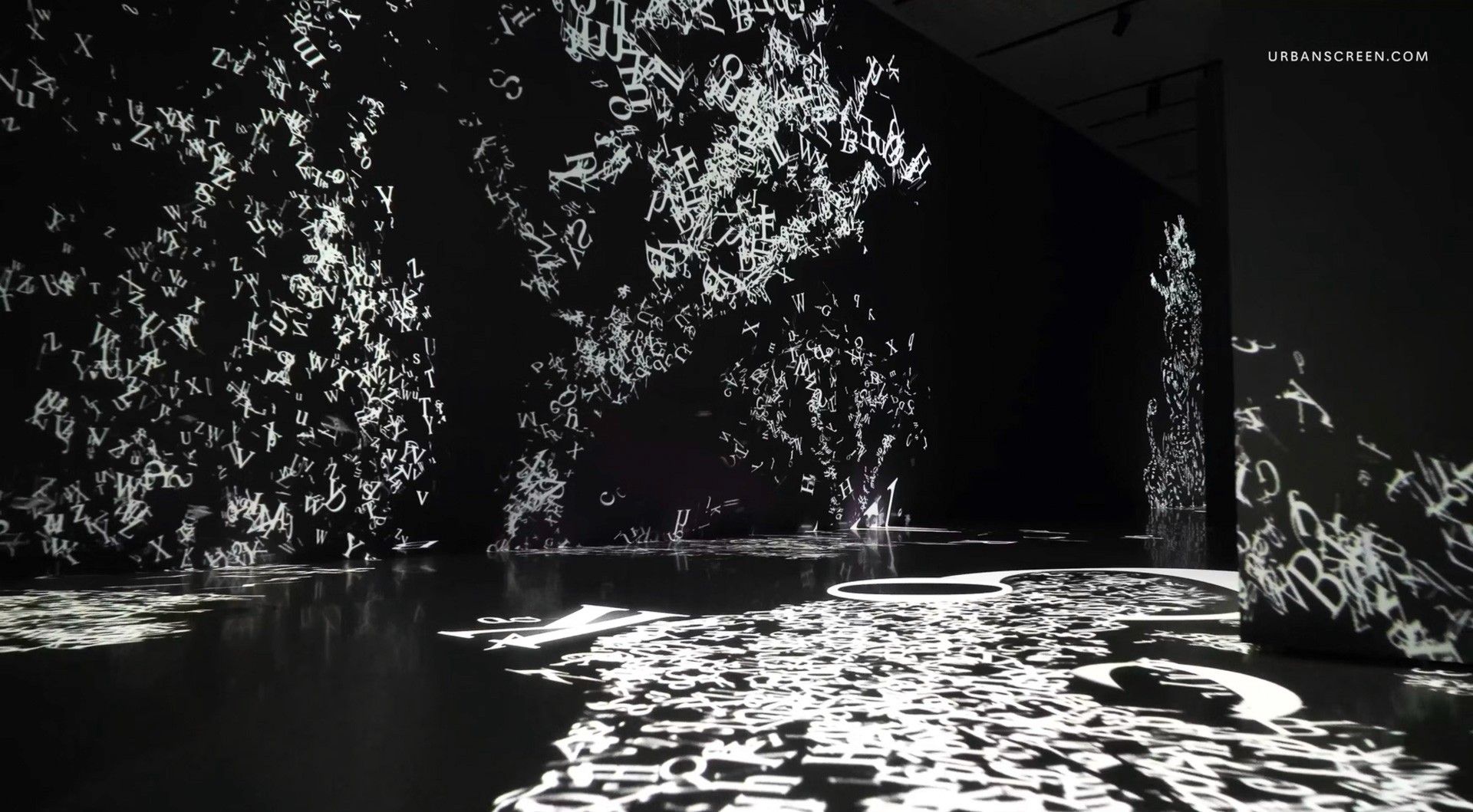 Finsterwald - interior projection mapping