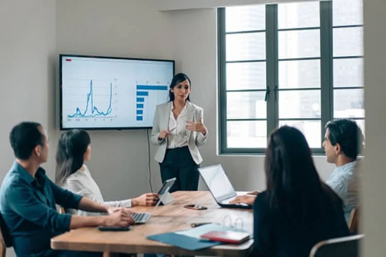 College speech classes improves leadership skills