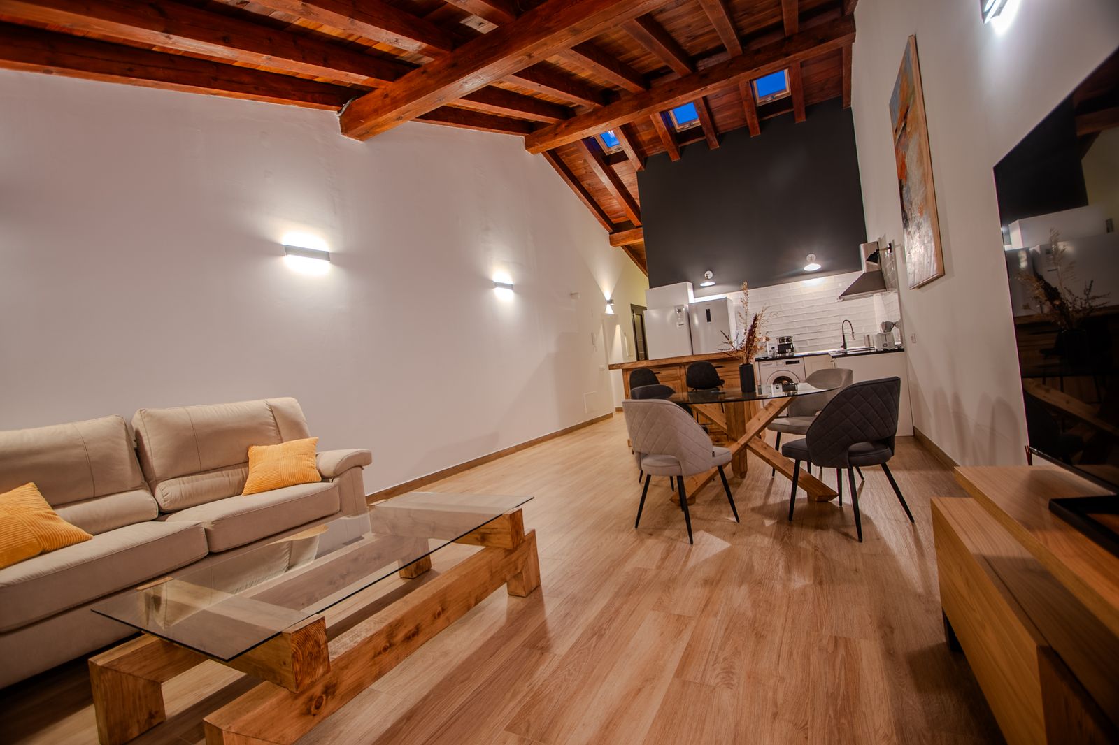 interior casa rural en ávila con piscina en tolbaños la huerta del curato