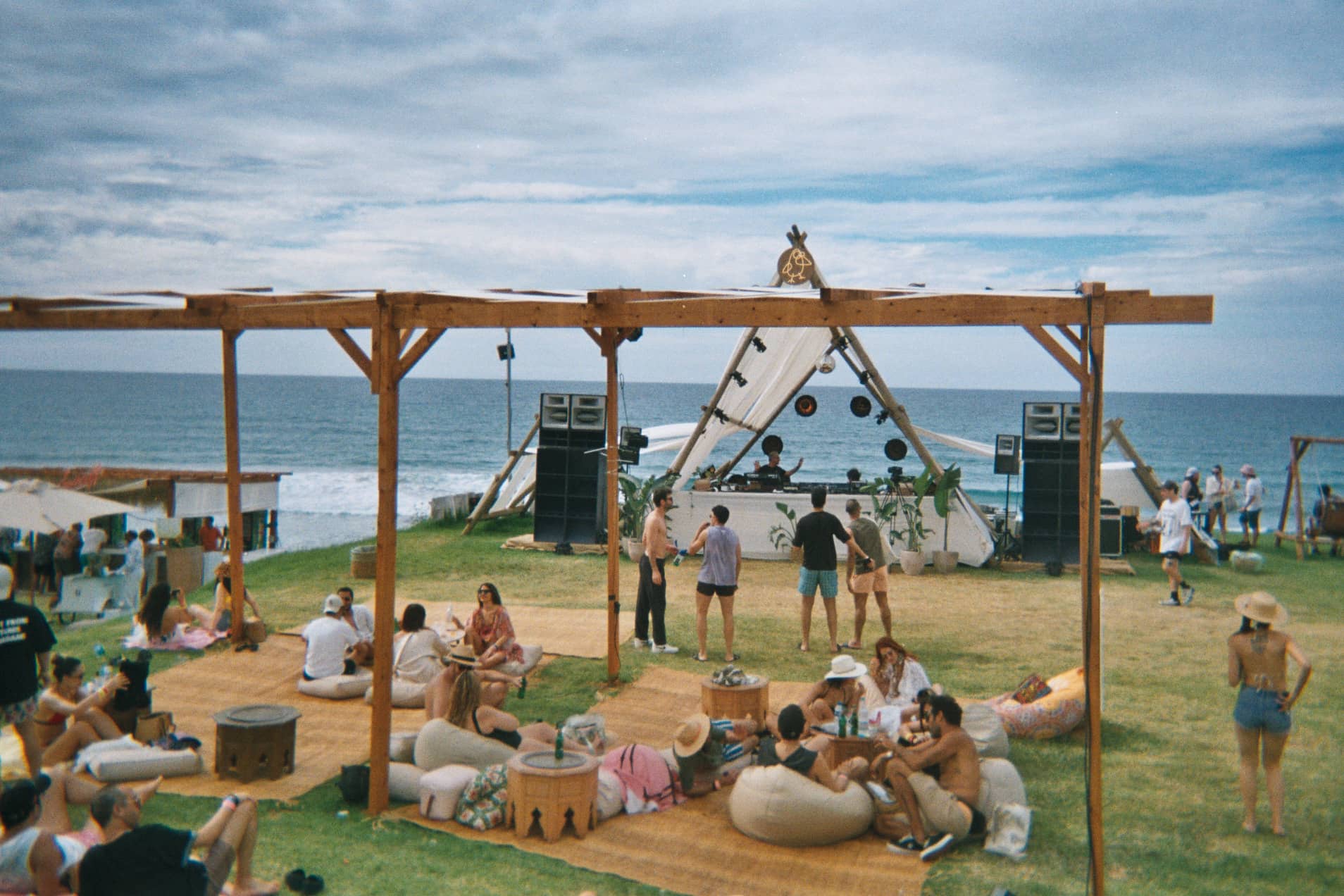 WoOdsTock New Age Live Stage