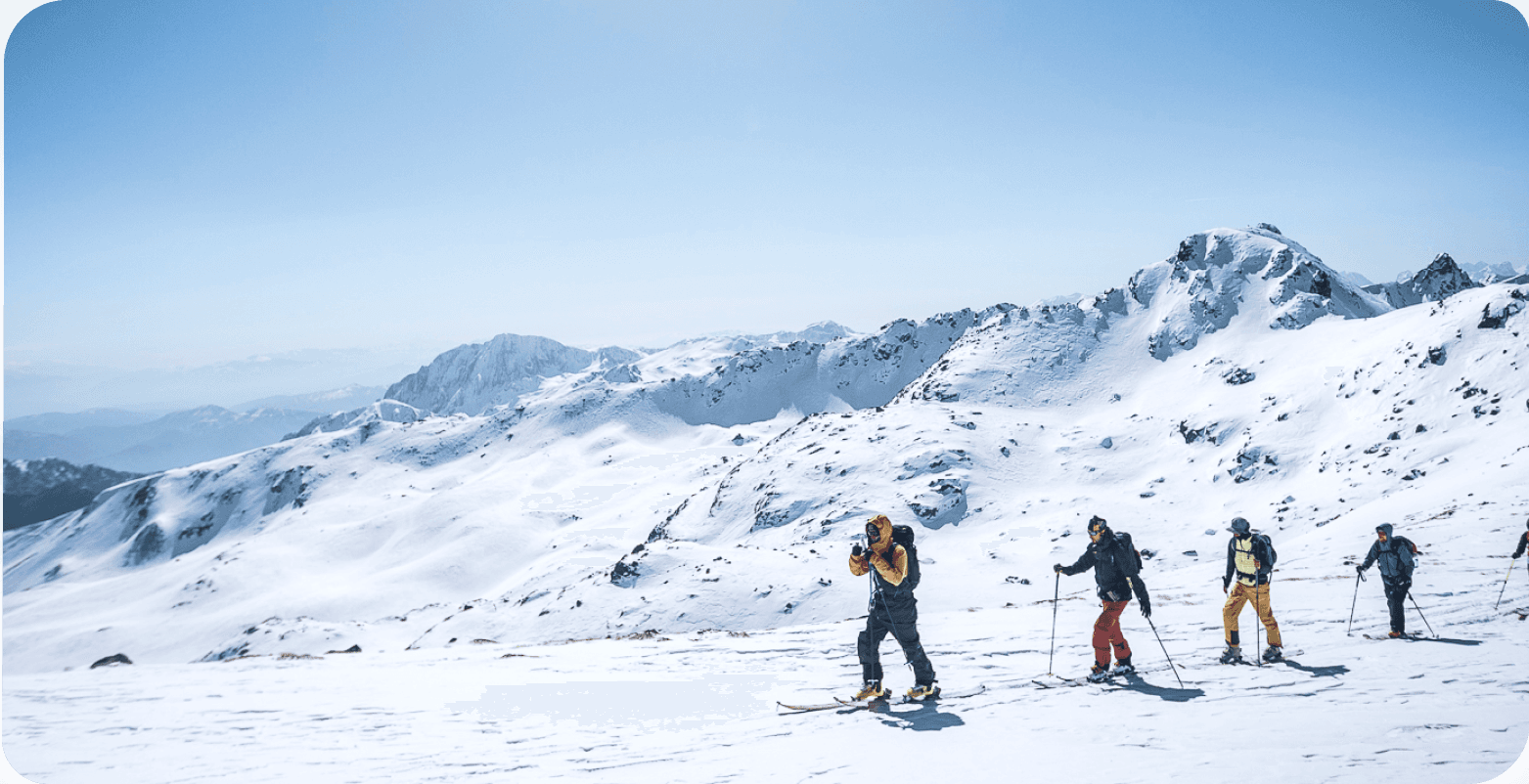 While hut to hut splitboarding with Lynx Freeride in the Accursed Mountains