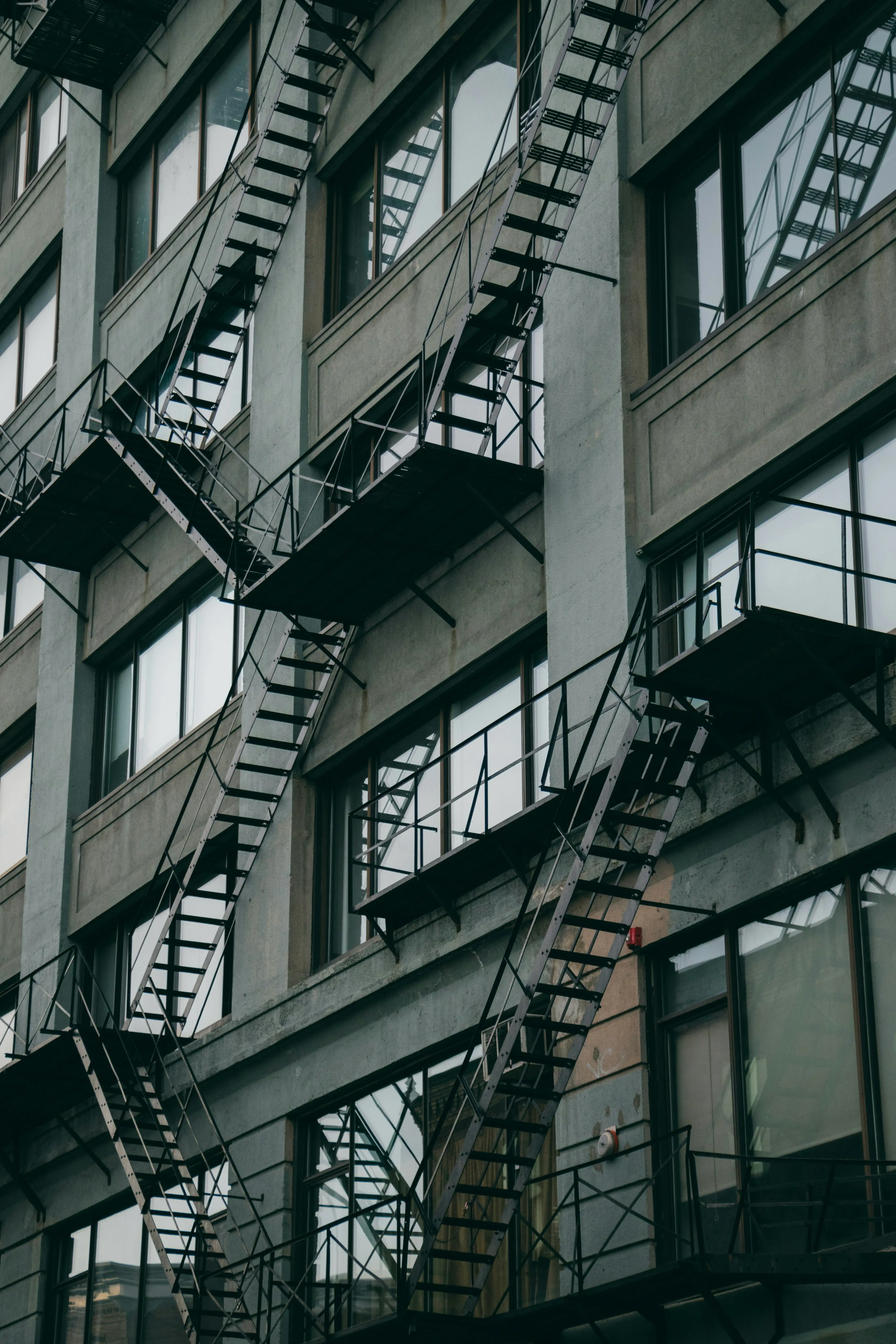 black and gray concrete building