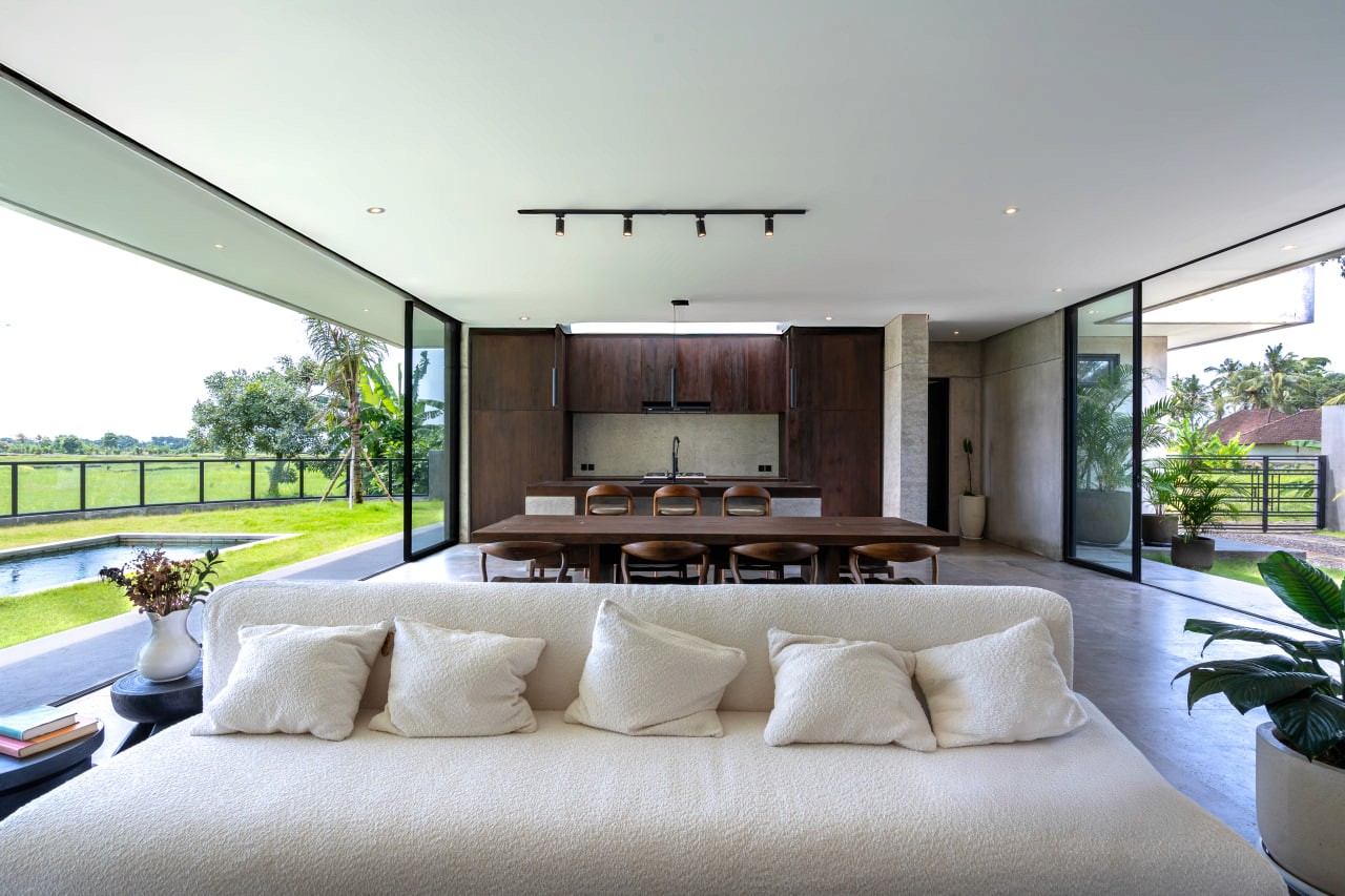 4-bedroom villa with rice field views in Kaba Kaba