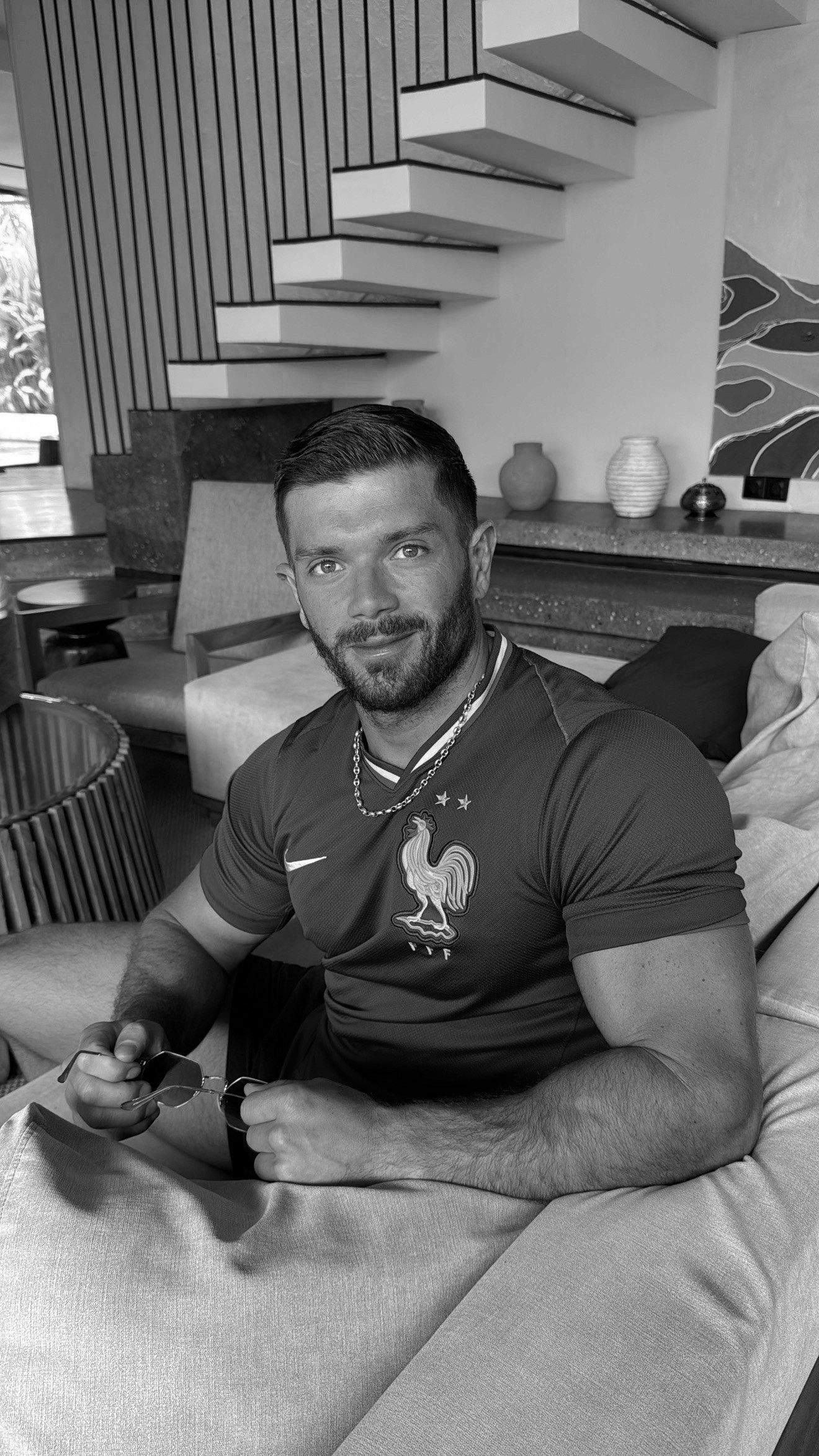 Concetrated triathlete grayscale