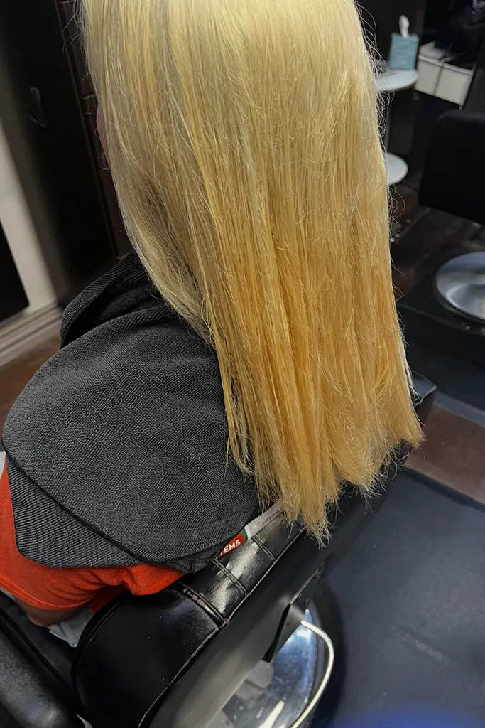 Hair color correction from gray tones to warm blonde