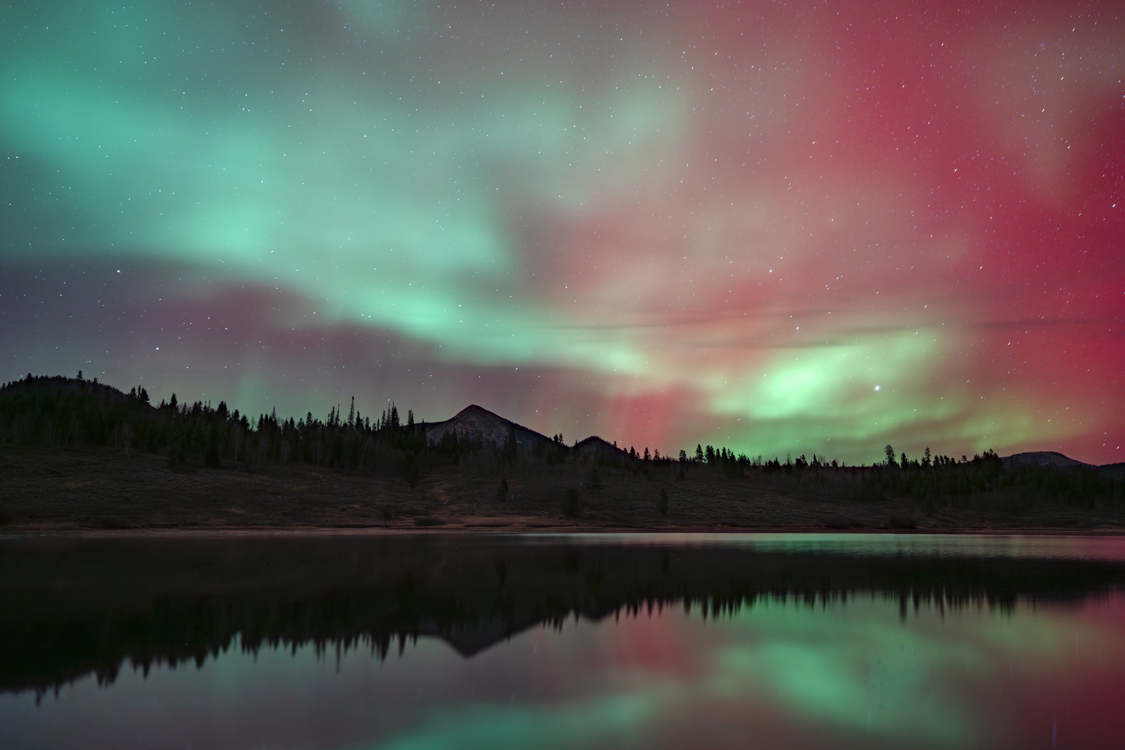 Northern lights at Steamboat Lake just outside of Steamboat Springs Colorado.