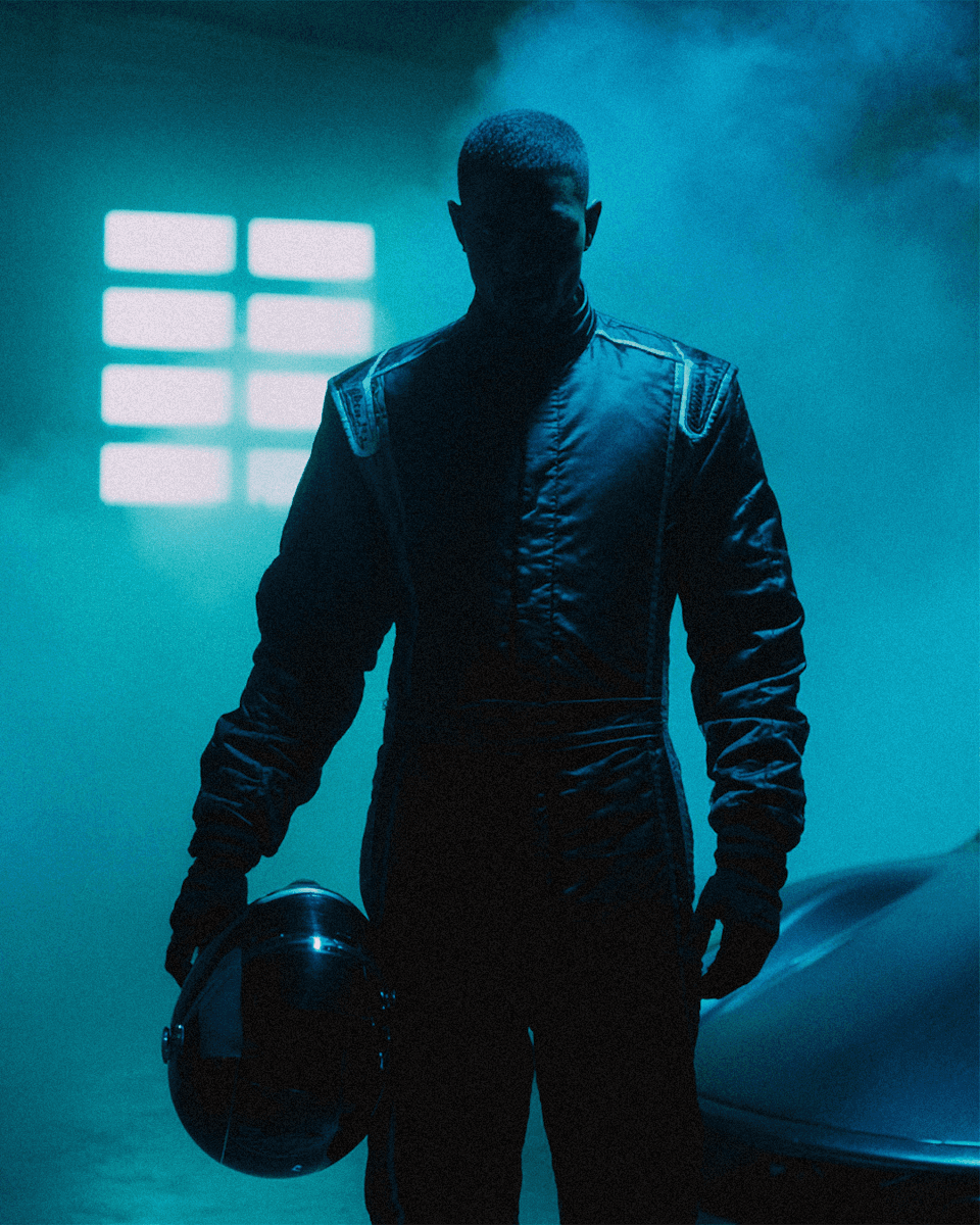 a man in a riding gear