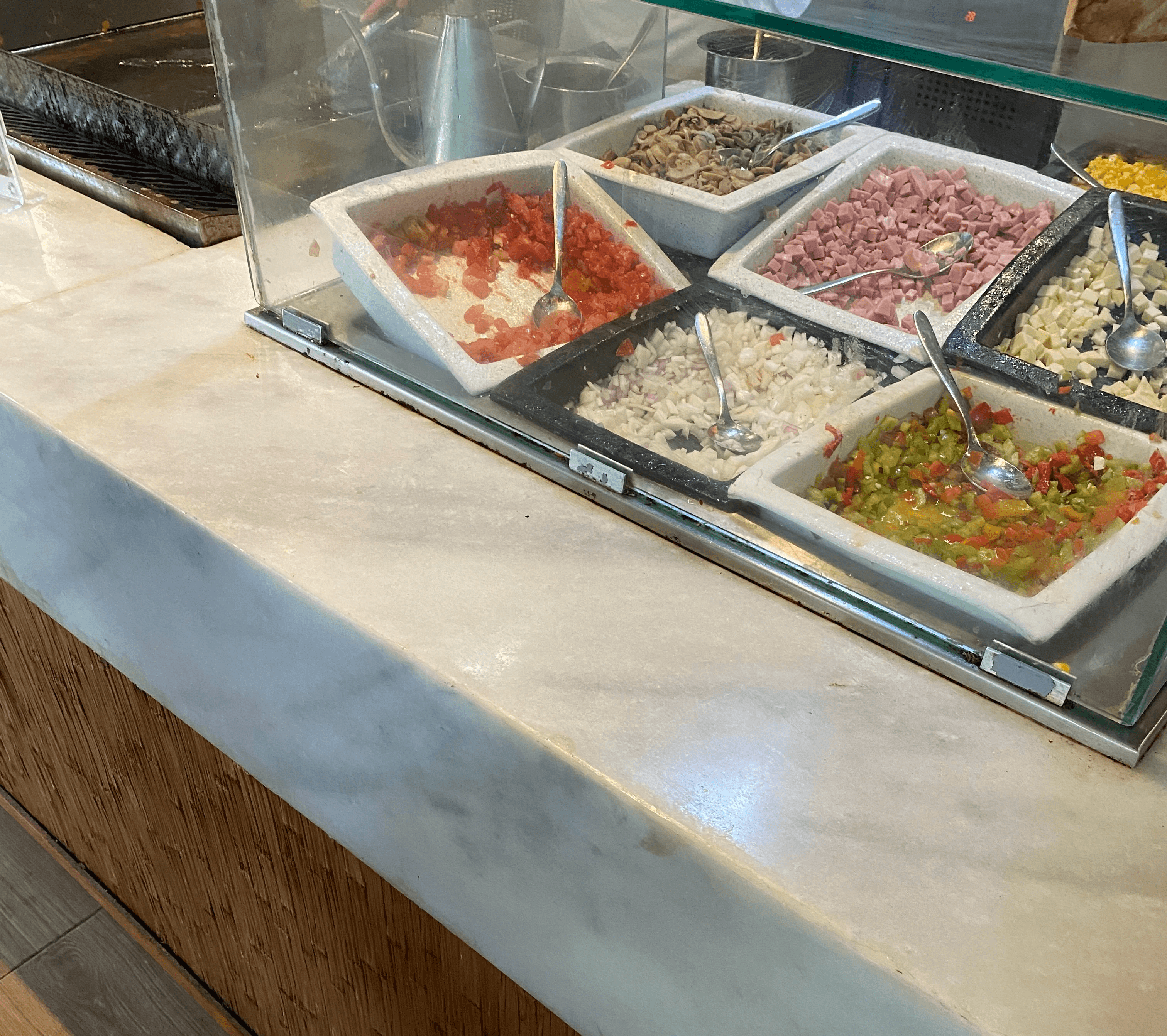 Brudna stołówka hotel Albania reklamacja brak jedzenia