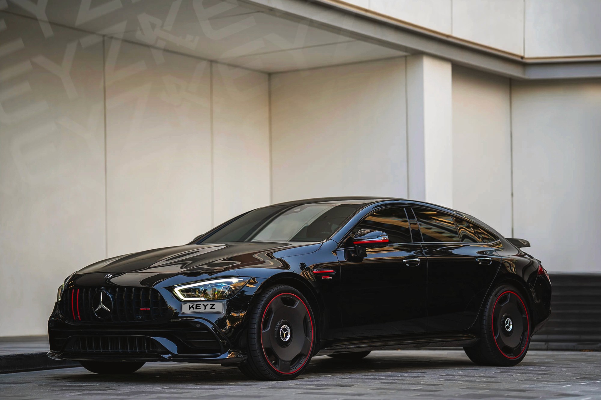 Vue extérieure Mercedes GT53 AMG Noir – Location Sportive à Dubaï | Keyz Rent