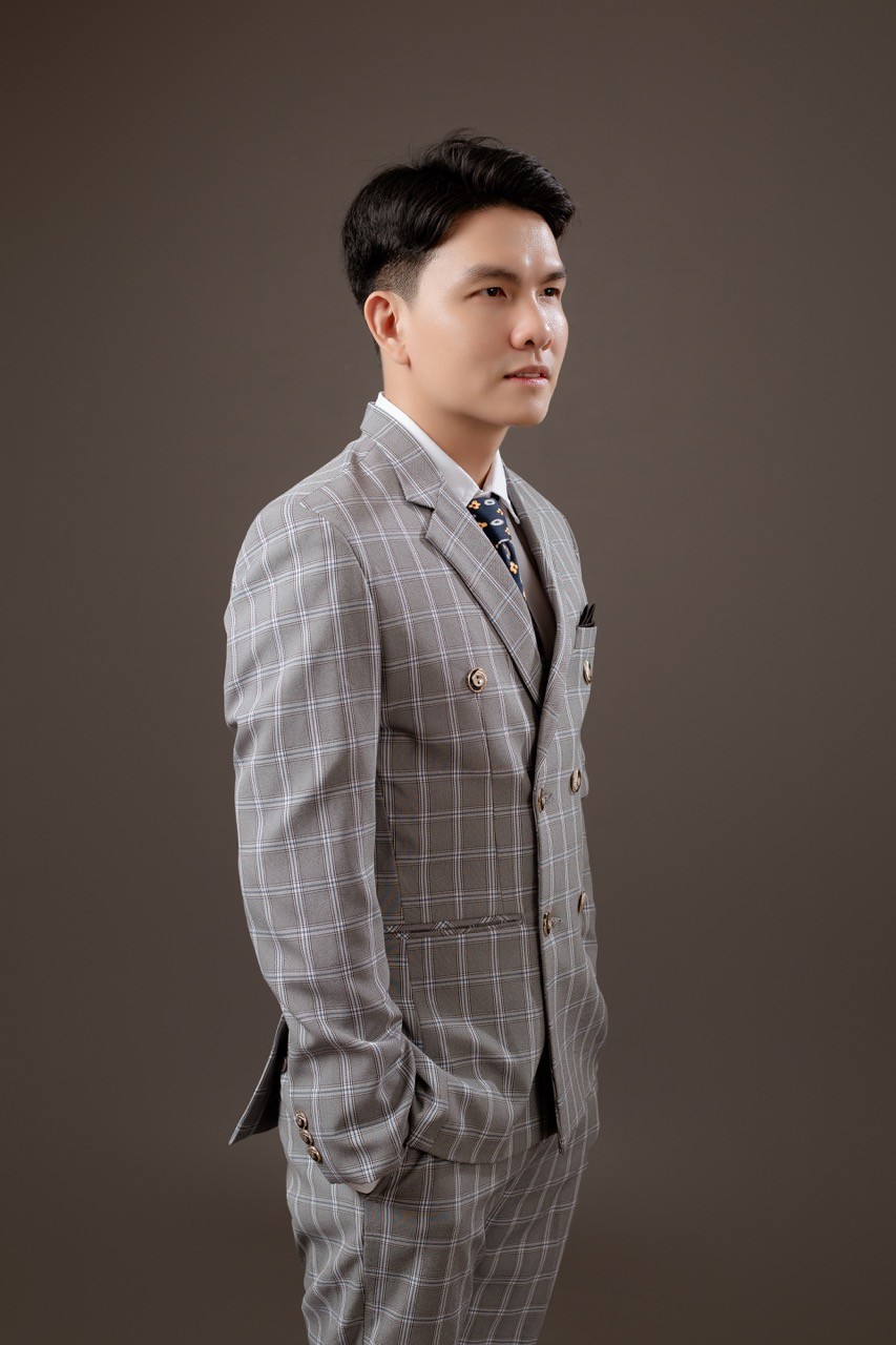 Portrait of portfolio creator – front view