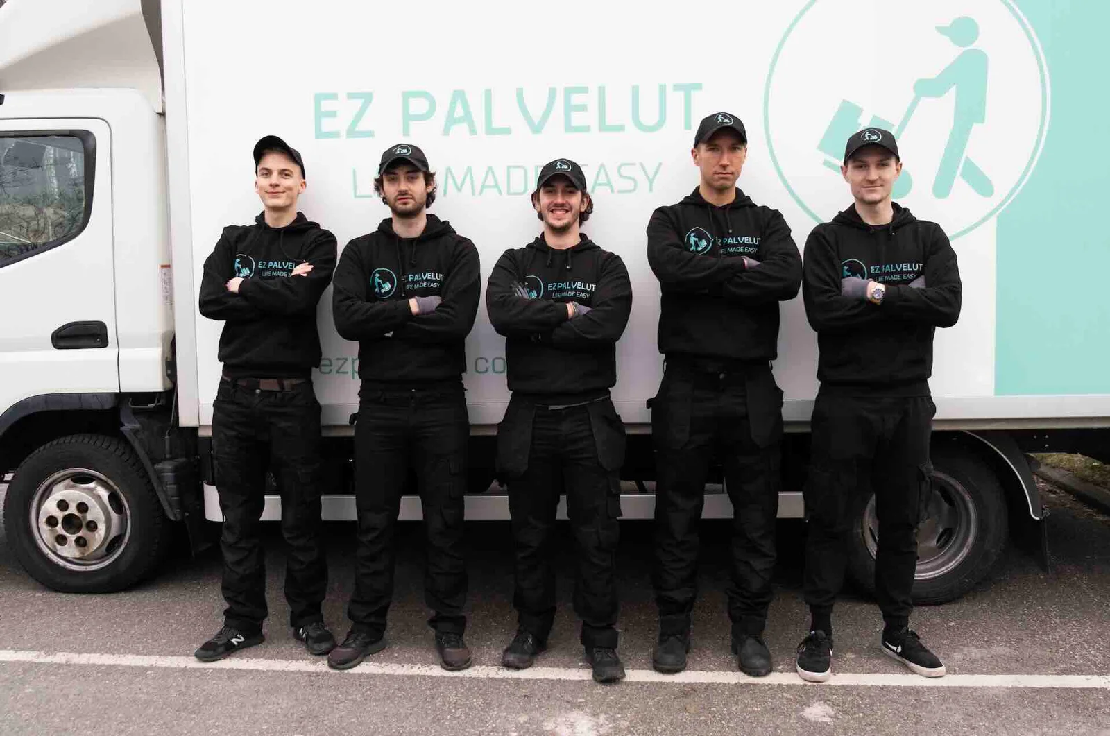 EZ Palvelut Crew