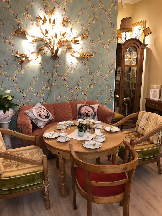 Sitzecke des Cafes