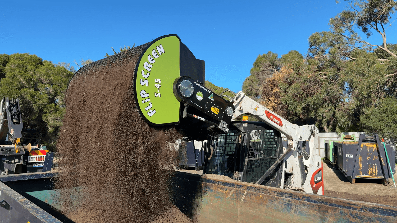 E20 FlipScreen on an Excavator 1