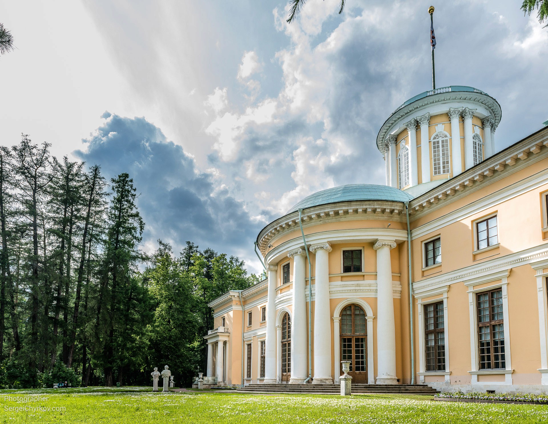Усадьба Архангельское. Фотограф Сергей Чирков