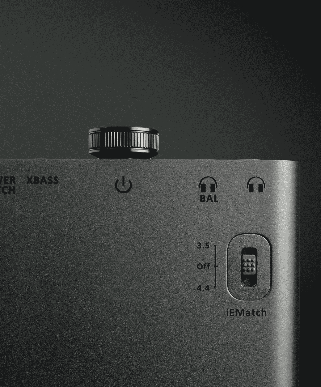 iFi Audio xDSD Gryphon - Hip DAC 3 - bottom zoom - LE STUDIO HIFI