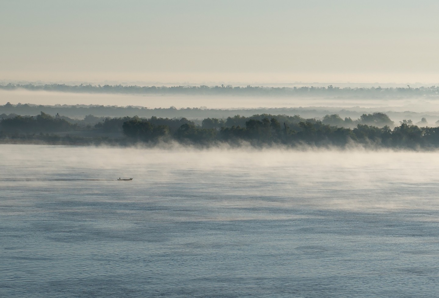 Diego Obligado Galería de Arte - Diego Vergara. Dibujos. Lo numinoso, Examen de conciencia y Los próximos. Pertenecientes al tríptico Estado de situación Grafito sobre papel - 70 x 50 cm. CU - 2024 