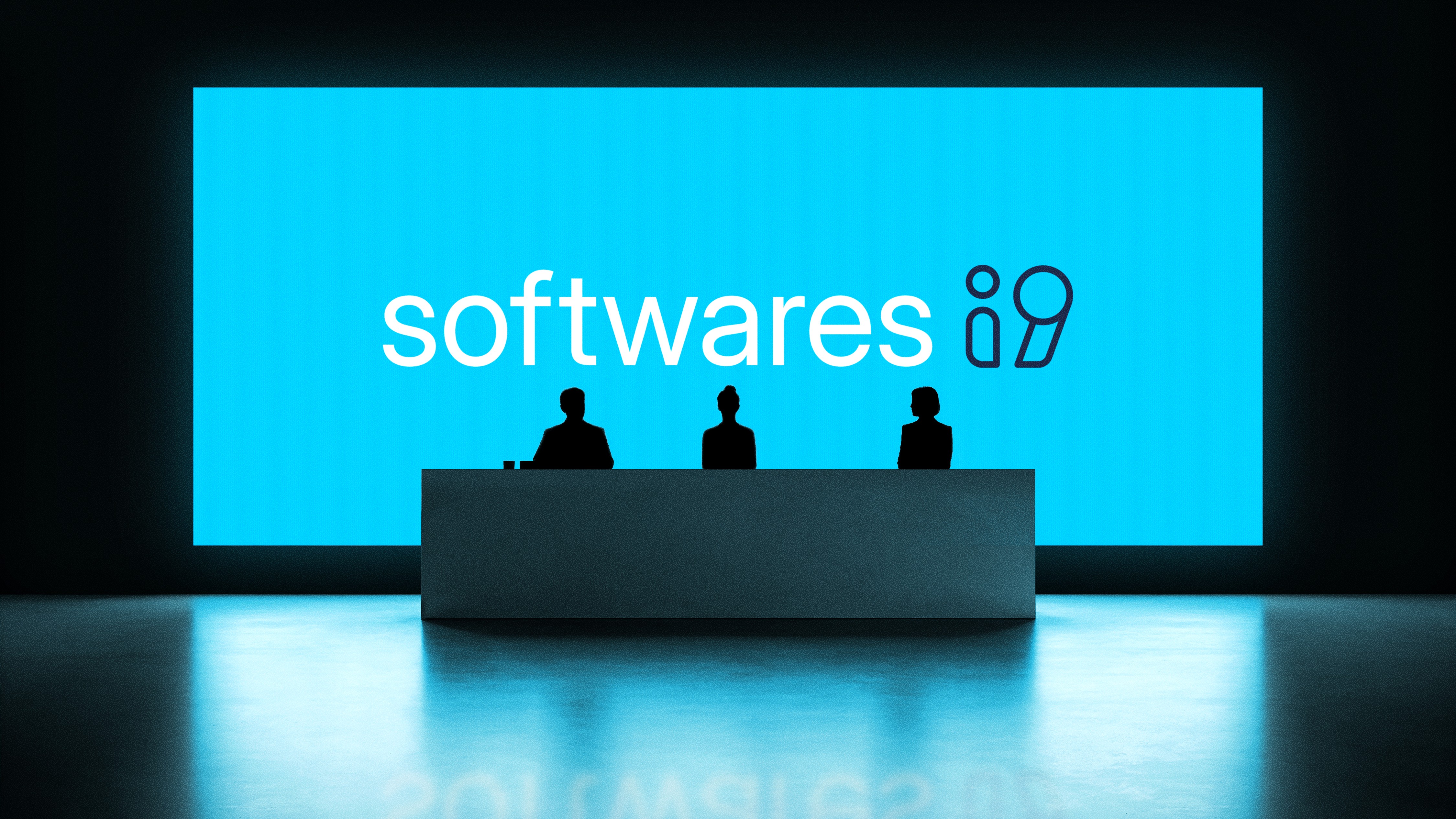 Entrepreneurs engaging in a lively discussion during a Bizz Buzz networking event.