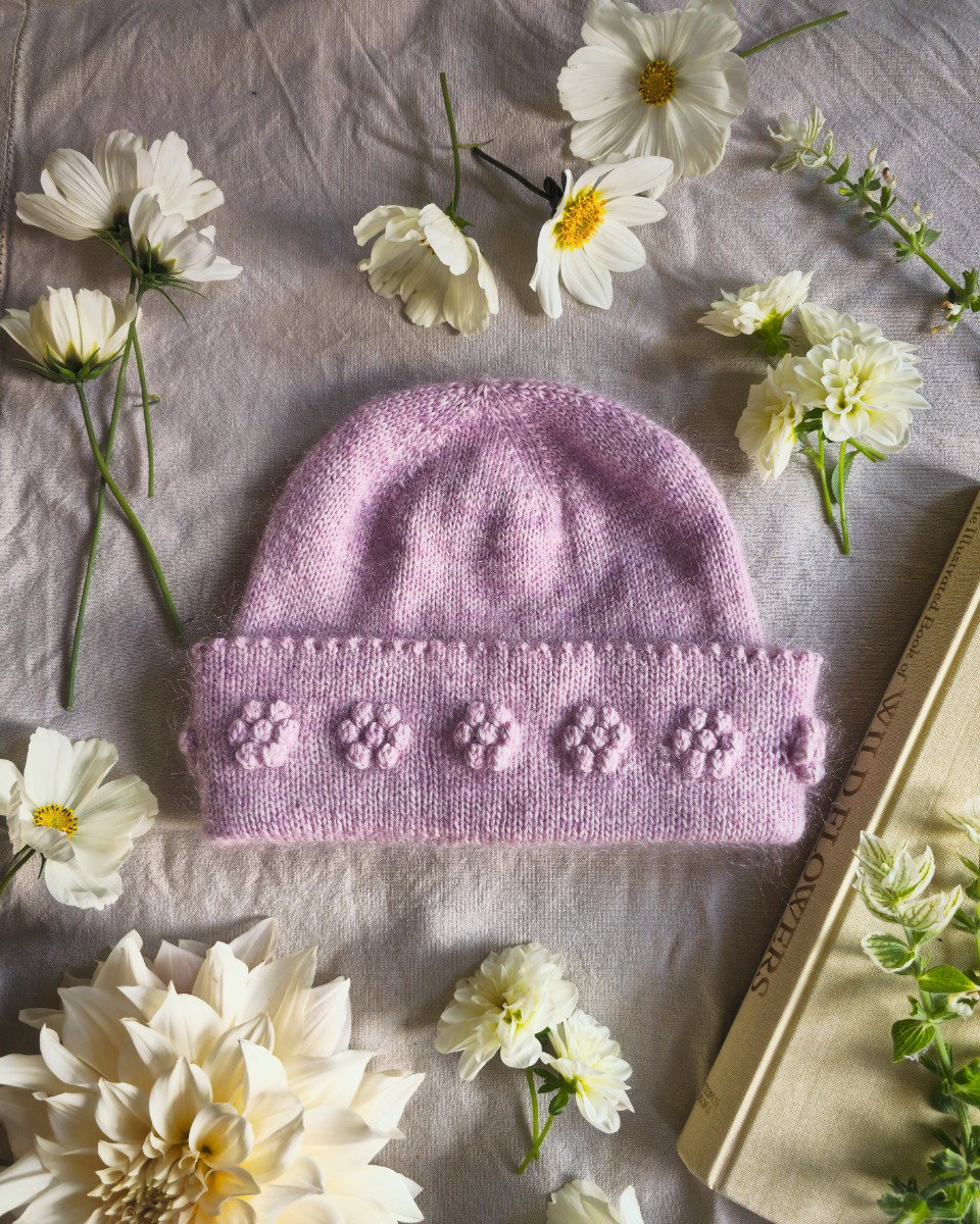 Joanna Hat knitting pattern by Vert and Rose