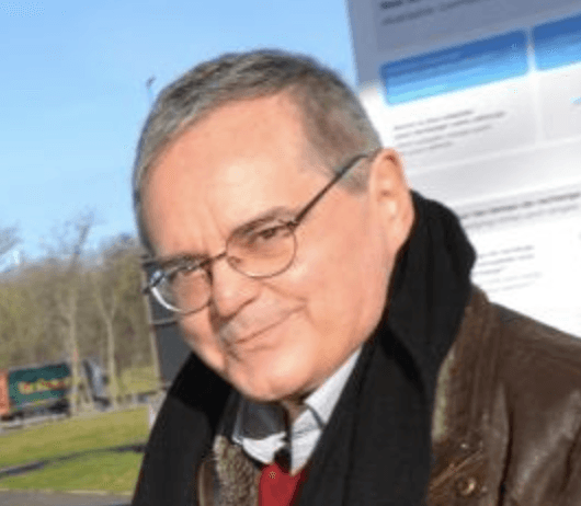 Photo de Marc Normand, client Solarock, qui a fait installé des panneaux photovoltaïques à son domicile