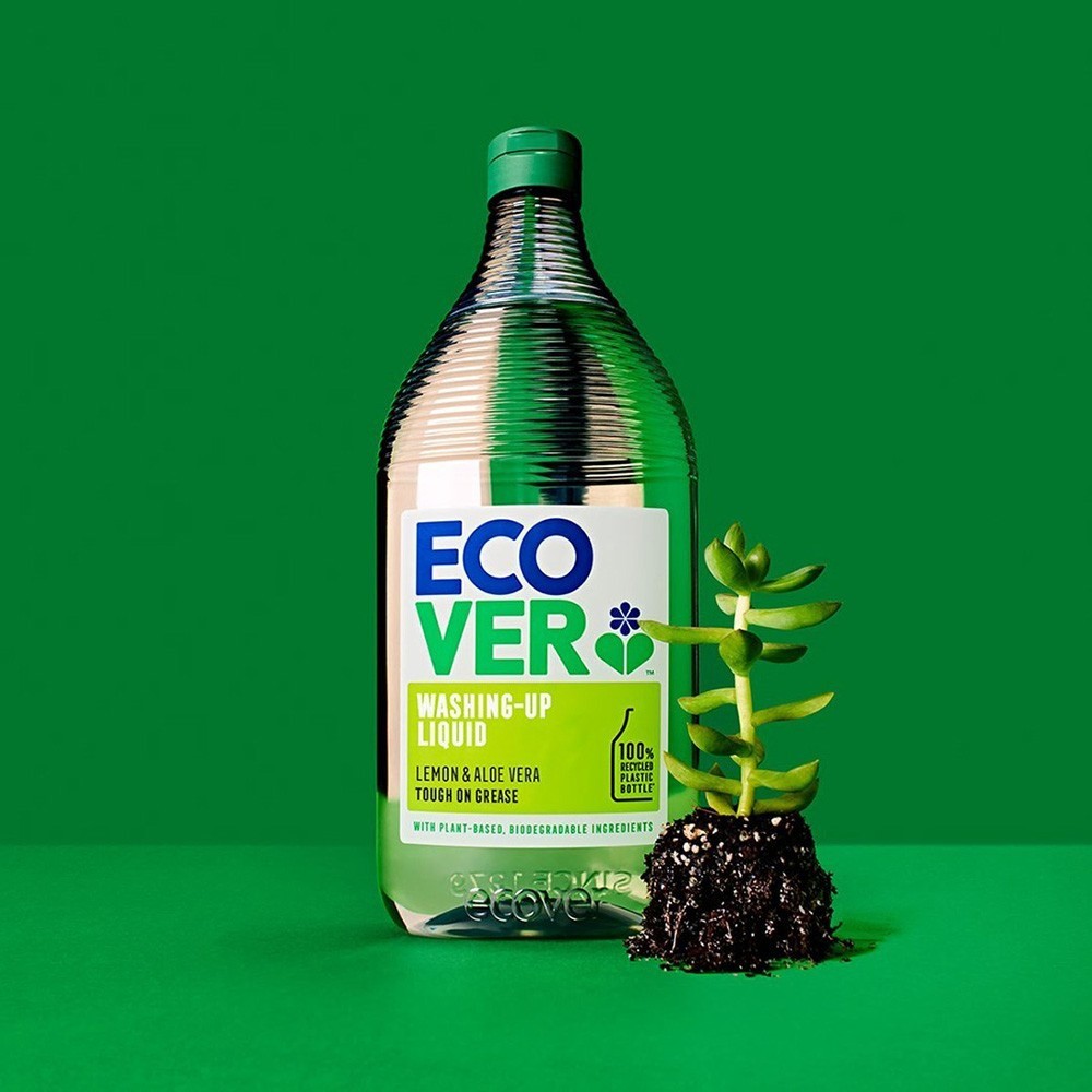 COMMUNICATIONS STRATEGY EXAMPLE: ECOVER