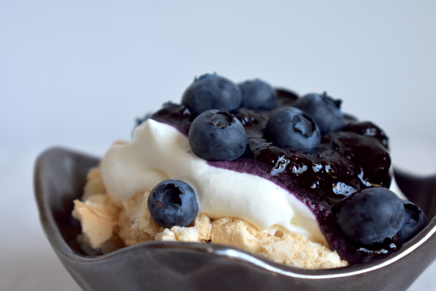 Blueberry Pavlova - My Dao Designer Portfolio