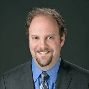 man wearing black shirt