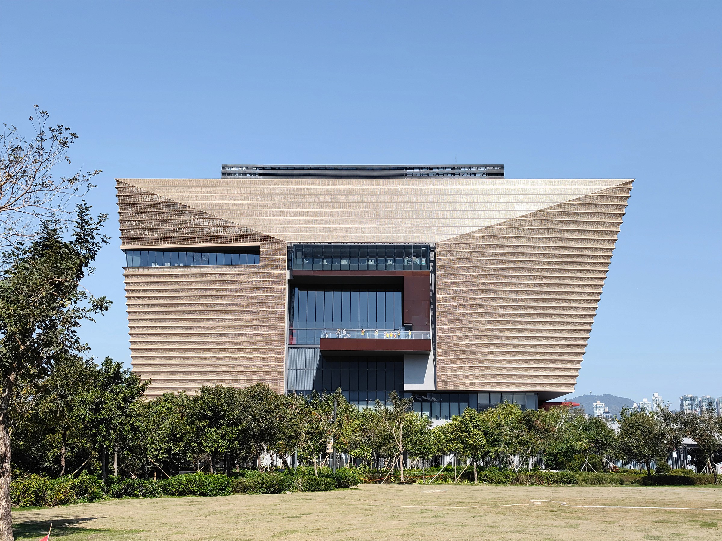 Horizon View Mixed Complex Image #2