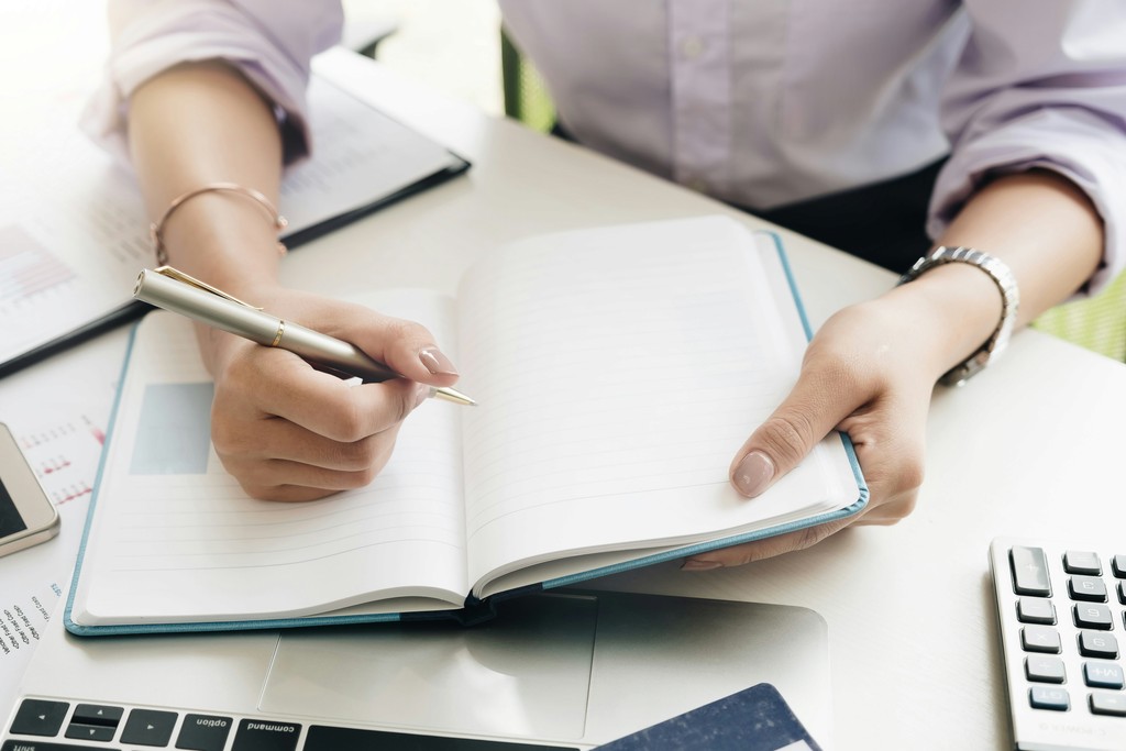 do-resumes-need-periods-supercandidate