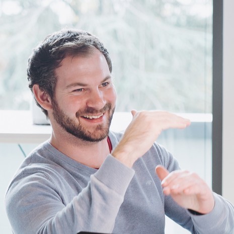 Portrait von Nanosch Adams