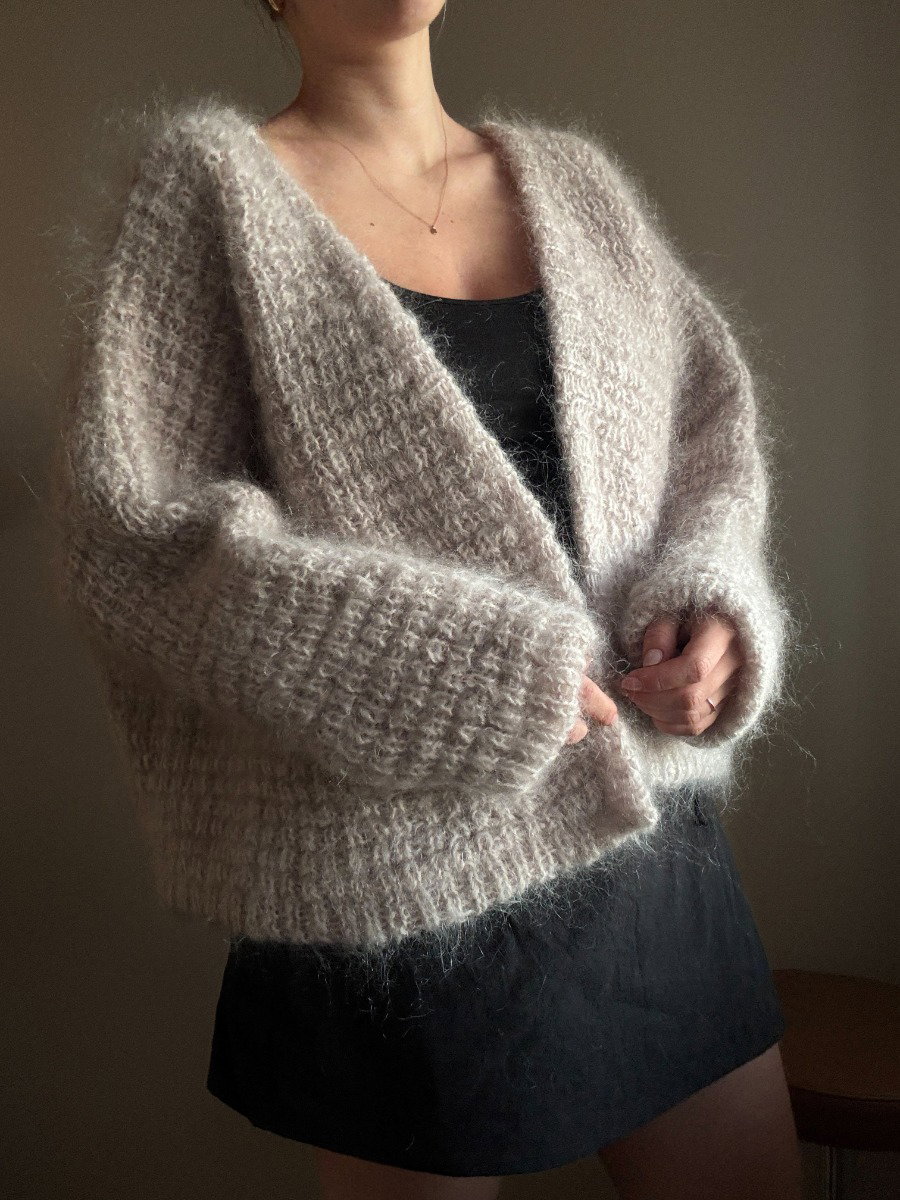 Swan cardigan knitting pattern by ullen knitwear